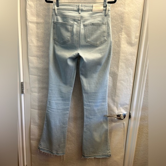 Paige Laurel Canyon Flare jeans in kitley distressed  powdery blue Sz-26. Y16 - Picture 3 of 13